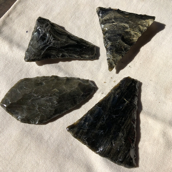 Obsidiana-Negra